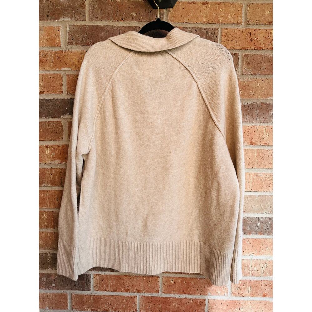 Aerie Women's Tan Solid V-Neck Long Sleeve Clearance Sweaters Size X-Small NWT - Picture 2 of 4